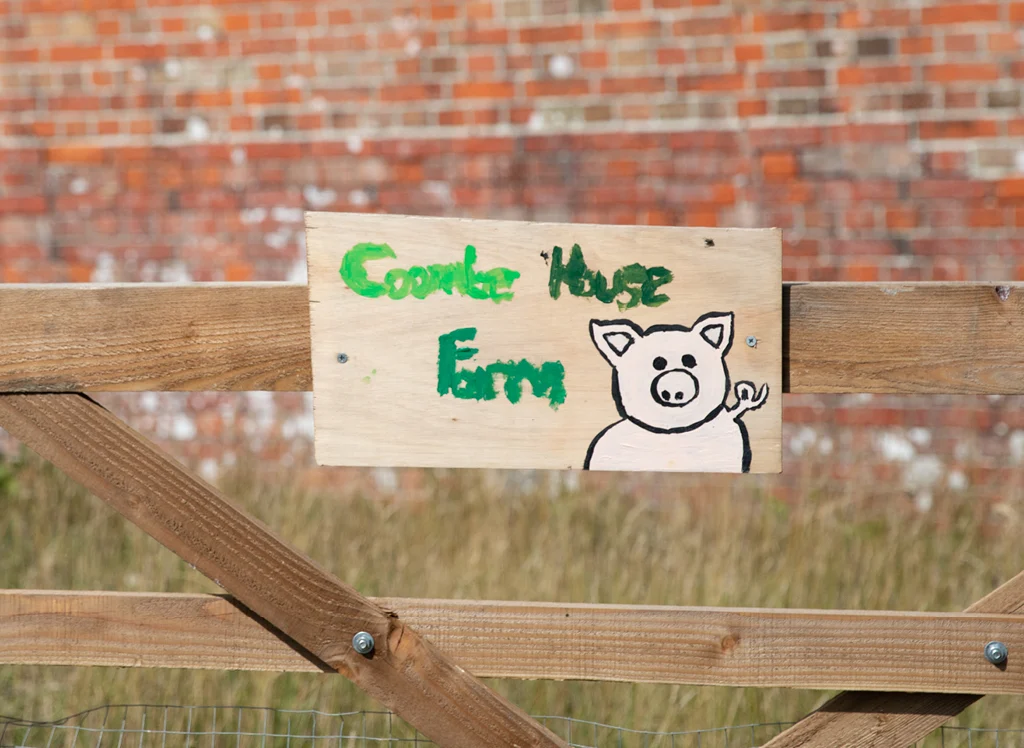 Coombe House-Images-School-Text-Farm_112